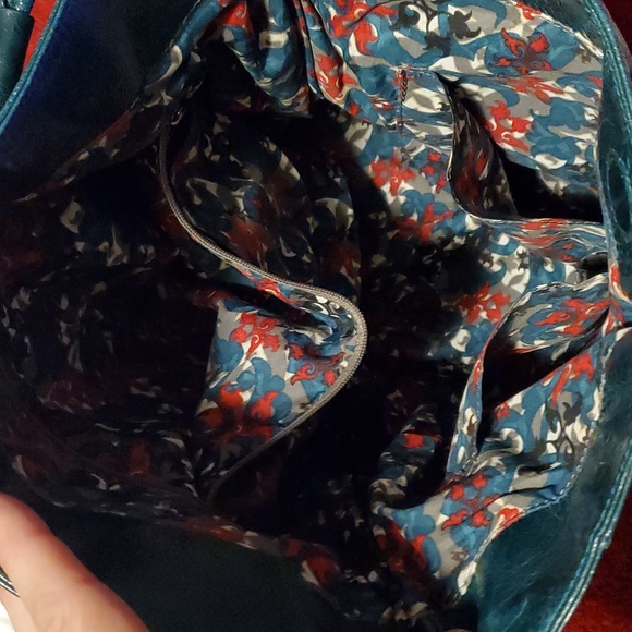 Helen Welsh Teal Leather Purse - Picture 10 of 17